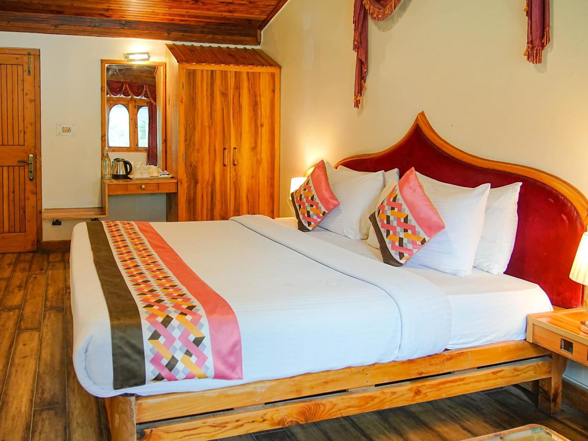 Hotel The Orchard Greens 3*